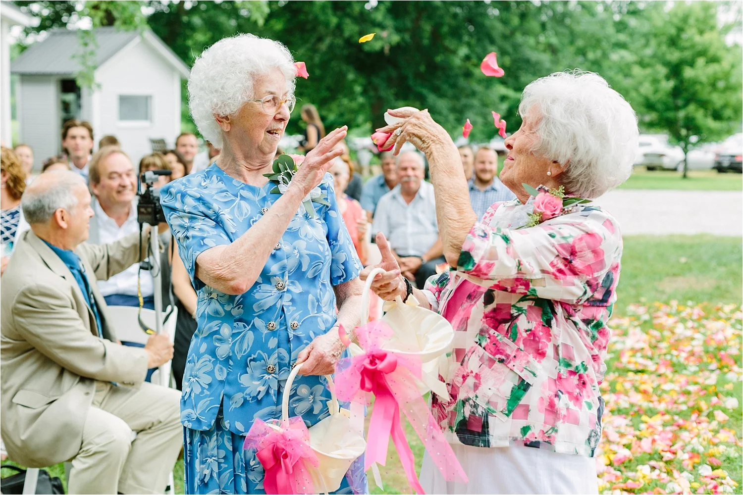  Flower girl grandmas. Can we also make this a never-ending trend?! I LOVE THEM! 