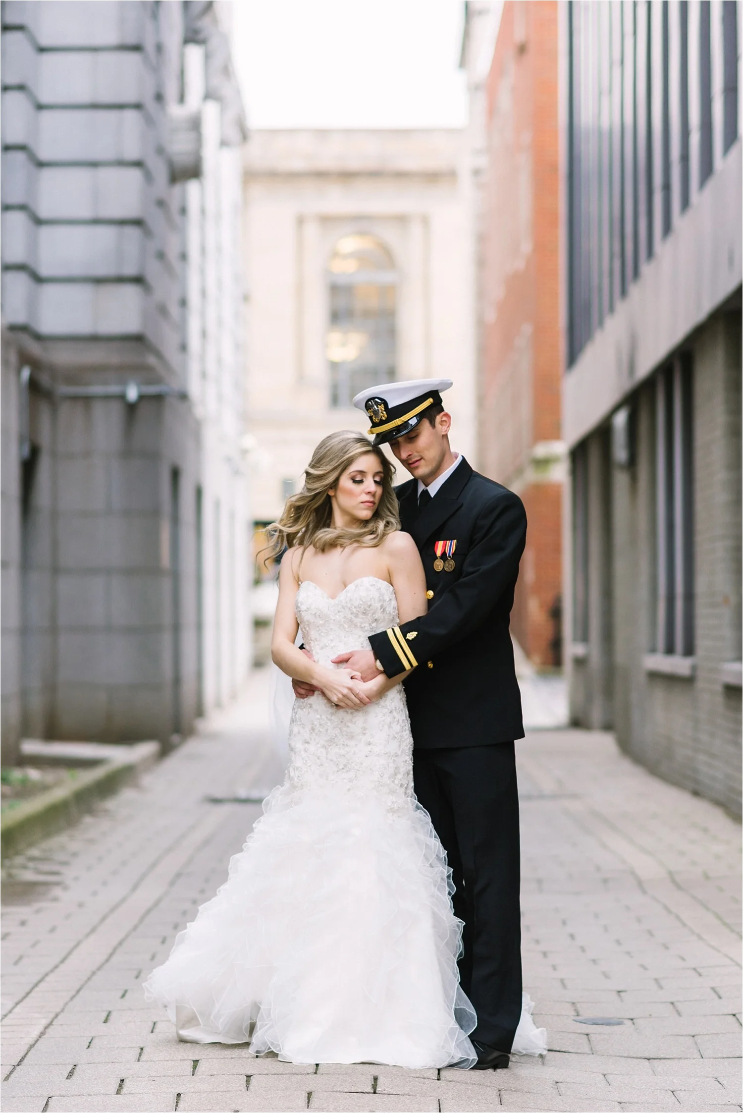  Downtown Youngstown wedding photos are so romantic. 