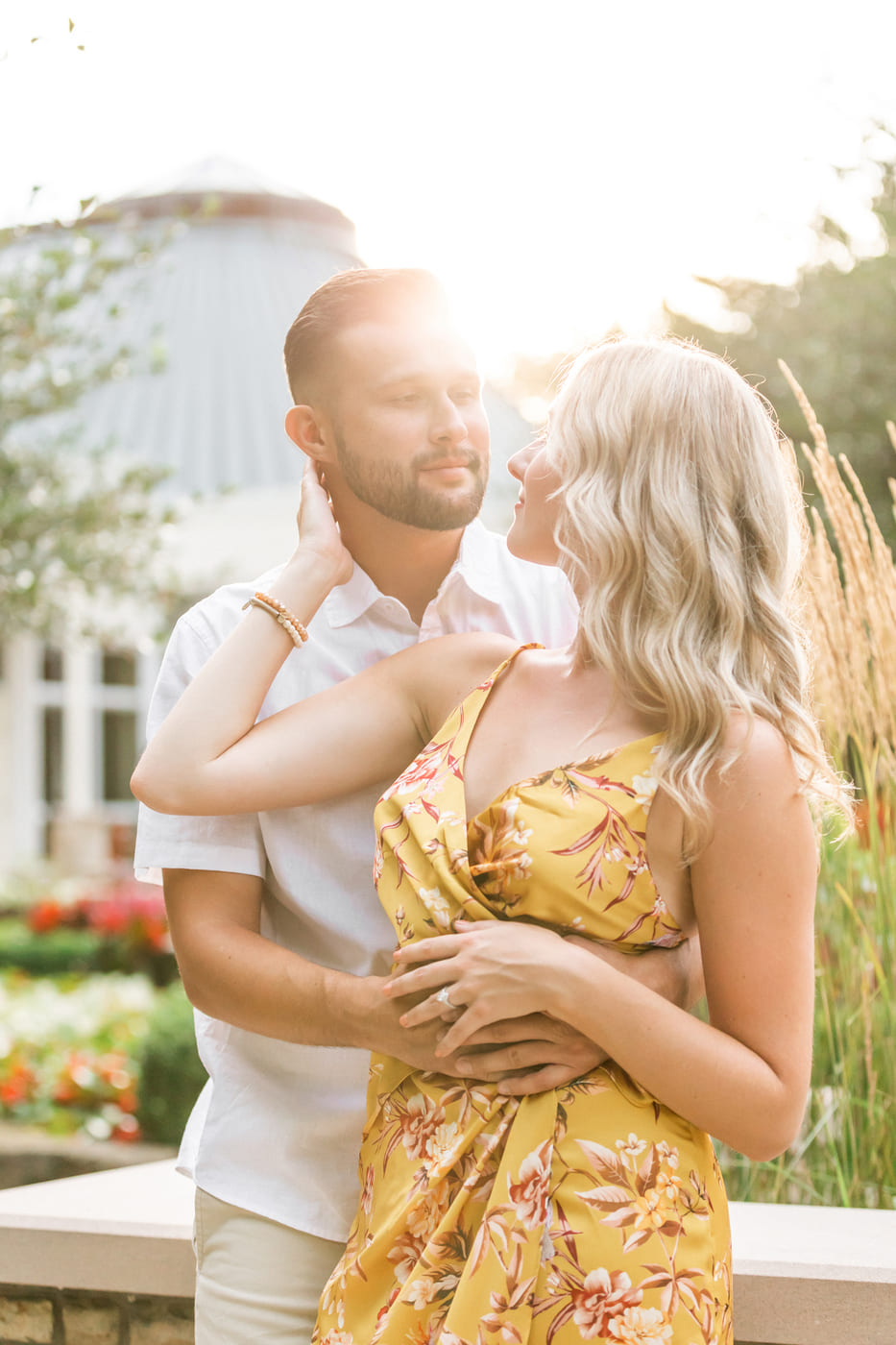 sunset glowy engagement session Jessica Kae Photography